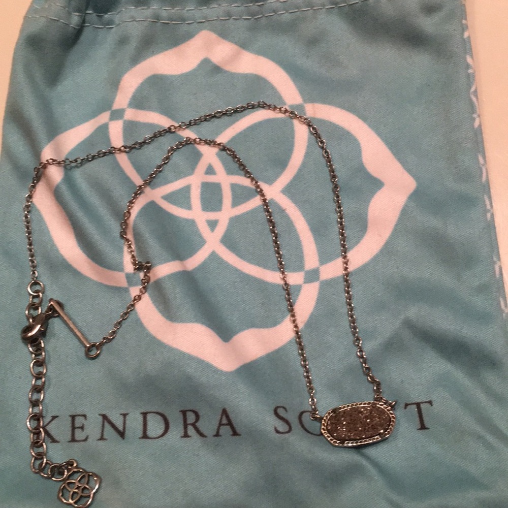 Kendra Scott Elisa necklace